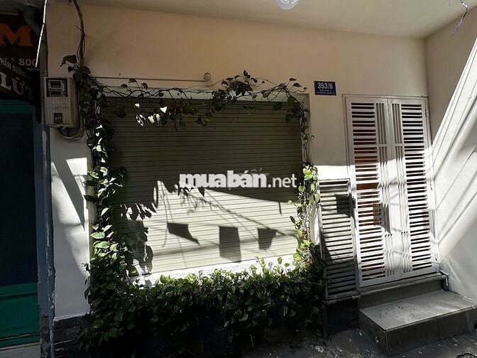 Bán nhà đẹp hẻm xe hơi Trần Xuân Soạn, tiện kinh doanh giá chỉ 4,5 tỷ