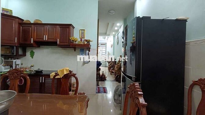 Cần bán gấp nhà P ĐHT Q12 DT 4,8 x16 .1 trệt 2 lầu 4PN 3WS hẻm xe hơi