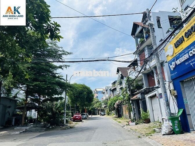 Hiếm - Nhà mới hẻm ô tô Hoàng Diệu, 127m2 ngang 6,4m nở hậu, sổ sẵn