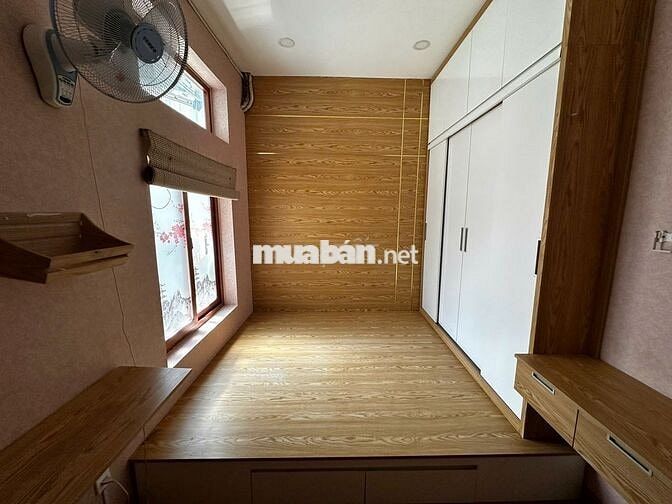 Bán nhà đẹp hẻm xe hơi Trần Xuân Soạn, tiện kinh doanh giá chỉ 4,5 tỷ