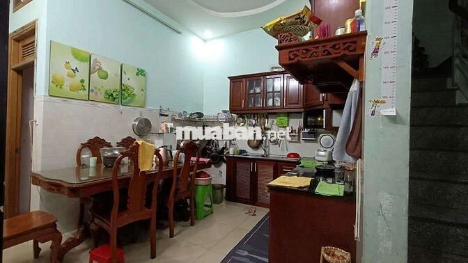 Cần bán gấp nhà P ĐHT Q12 DT 4,8 x16 .1 trệt 2 lầu 4PN 3WS hẻm xe hơi