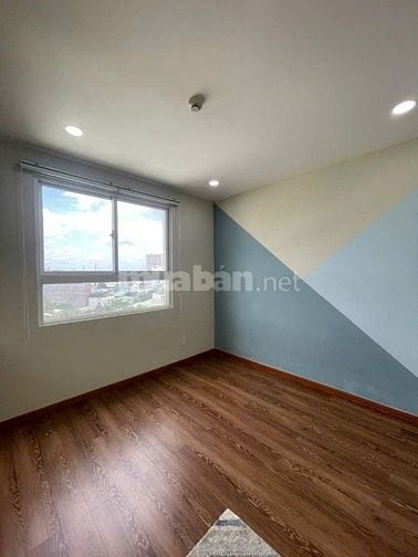 Chung cư Lê Văn Sỹ, P3, Tân Bình: 72m2, 2p ngủ, ban công, 12tr5/th