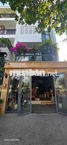 Nhà đẹp đường 30 KDC TÊN LỬA gần AEON Mall