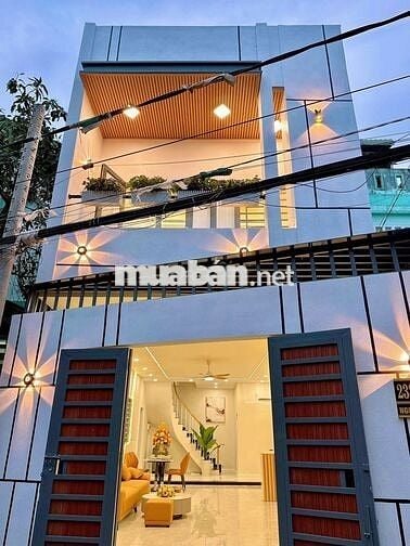 Nhà xây mới hẻm ngang trường đại học tại chức cần thơ