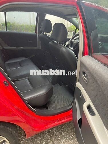 Toyota Yaris 2013 RS 1.5 AT - 129999 km