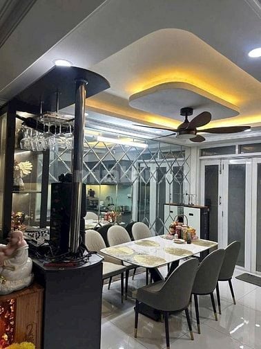 Bán nhà 4 tầng giá 7,8 tỷ đường Nguyễn Tuyển phường Bình Trưng TPHCM