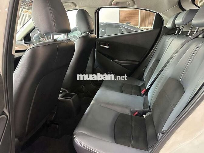 Mazda 2 2022 Sport Luxury 1.5AT,màu trắng,20.000km