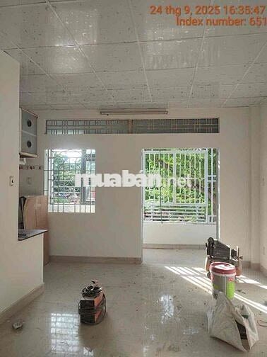 Cho thuê mb nhà 1 trệt 2 lầu mới tinh mặt tiền Trường Sơn Q10