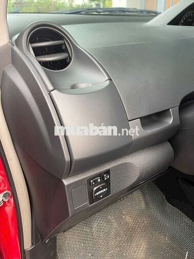 Toyota Yaris 2013 RS 1.5 AT - 129999 km