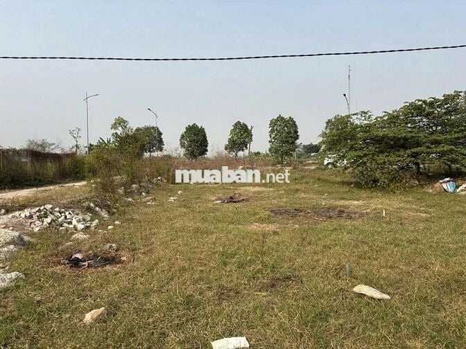 Bán gấp đất Xuân Nê Ngọc Hồi ô tô t kinh doanh trục chính  giá 7.35 ỷ Bán gấp đất Xuân Nê Ngọc Hồi ô tô t kinh doanh trục chính  giá 7.35 ỷ