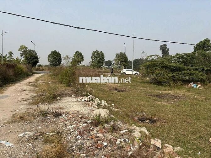 Bán gấp đất Xuân Nê Ngọc Hồi ô tô t kinh doanh trục chính  giá 7.35 ỷ Bán gấp đất Xuân Nê Ngọc Hồi ô tô t kinh doanh trục chính  giá 7.35 ỷ