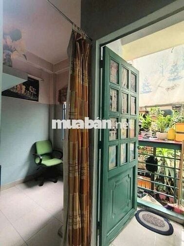 Nhà Ngô gia Tự ,gần Hòa Hảo đúc bê tông , đầy đủ tiện ích