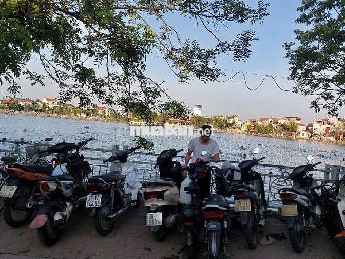 Bán gấp đất đấu giá  Ngũ Hiêp ,lô góc ô tô ,phân lô vỉa hè giá 9.75 tỷ