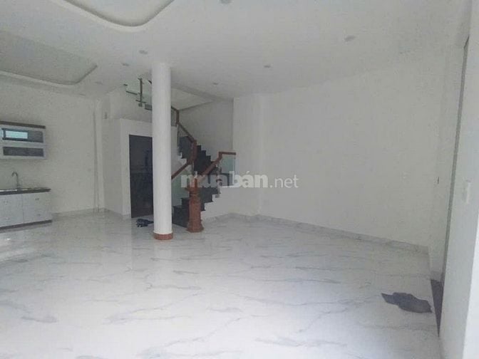 Bán Nhà Quận 2- 3 Tầng- 6PN,Ngang Khủng 7M-Hẻm 4M-Sổ Riêng- Chỉ 6,4 Tỷ