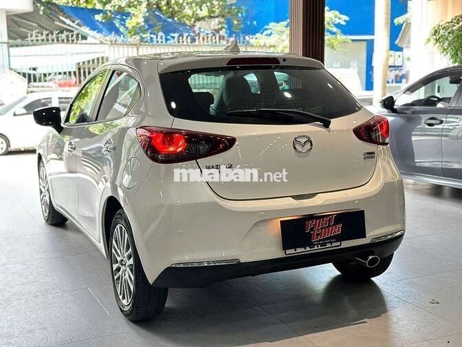 Mazda 2 2022 Sport Luxury 1.5AT,màu trắng,20.000km