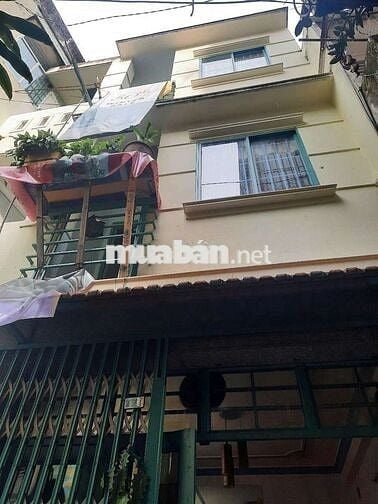 Nhà Ngô gia Tự ,gần Hòa Hảo đúc bê tông , đầy đủ tiện ích