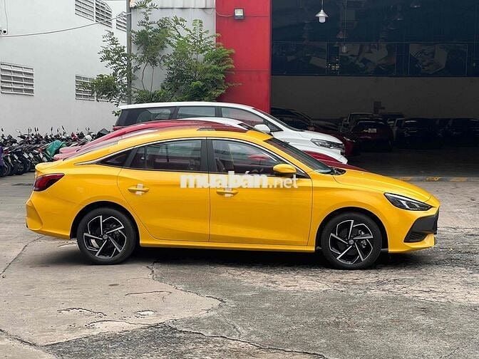 BÁN XE MỚI - MG5 số tự động