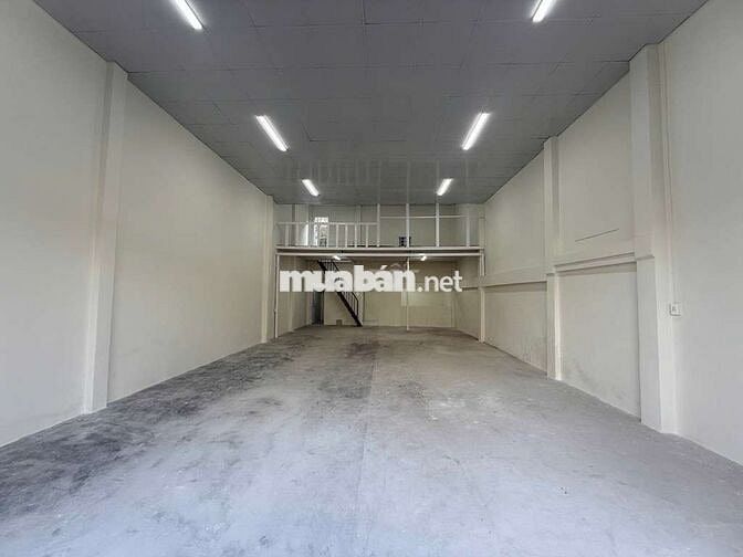 NHÀ MẶT TIỀN KHU KINH DOANH SẦM UẤT