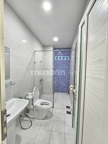 CHO THUÊ NHÀ 4 TẦNG KDC ĐÔNG THỦ THIÊM, P. BÌNH TRƯNG, Q.2 CŨ