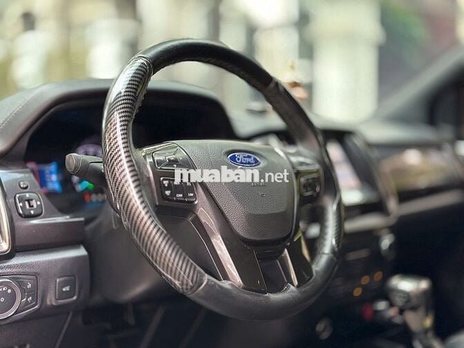 SIÊU PHẨM FORD EVEREST 2019 TRẮNG 4x2 AT