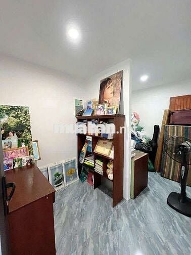 Nhỉnh 7 tỷ – Nhà phố Quán Thánh, lõi phố cổ, 5 tầng,
Lô góc