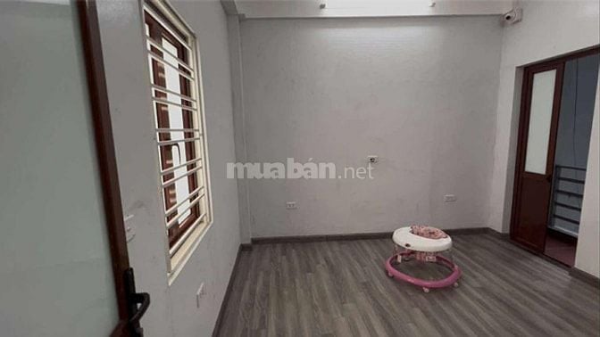 Binhbds cho thuê nhà Hàng Quạt 5 tầng 15 triệu / tháng