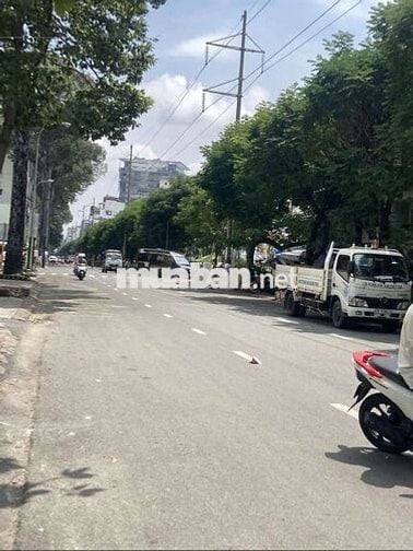 CTNNC mặt tiền đường Hùng Vương, KC: trệt lầu, 4,2x16, giá 25tr/tháng