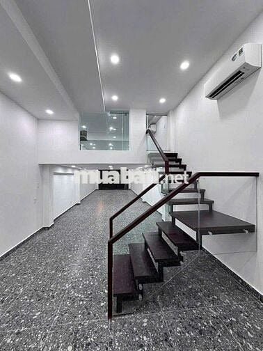 MT Trần Hưng Đạo Quận 1 – Nhà Đẹp Trệt Lửng, Khu KD Cực Sầm Uất!