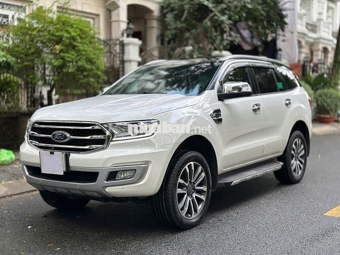 SIÊU PHẨM FORD EVEREST 2019 TRẮNG 4x2 AT