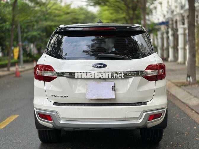 SIÊU PHẨM FORD EVEREST 2019 TRẮNG 4x2 AT