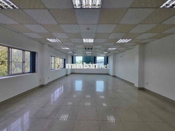 TOÀ NHÀ MT TRƯỜNG SƠN Q10 HẦM TRỆT 4 LẦU CÓ PCCC & TM GIÁ 119TR