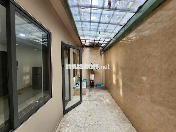 CHO THUÊ MẶT BẰNG KINH DOANH NGAY PHÚ MỸ HƯNG CÓ CHO ĂN UỐNG NHẸ