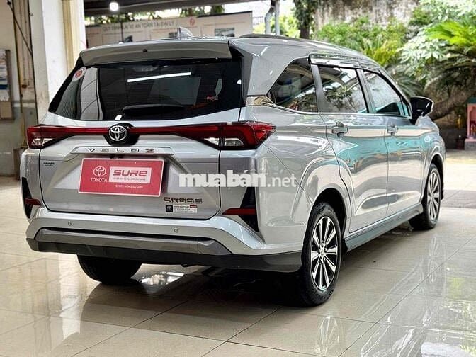 Toyota Veloz Cross 2022 CVT - 56500 km. Xe gia đìn