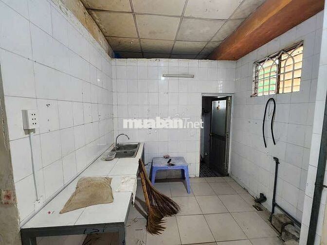 BÁN ĐẤT TẶNG NHÀ CẤP 4 HẺM 435 HUỲNH TẤN PHÁT,DT:75,5M2,GIÁ 5TỶ