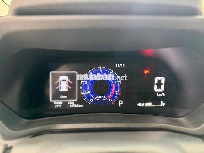 Toyota Veloz Cross 2022 CVT - 56500 km. Xe gia đìn