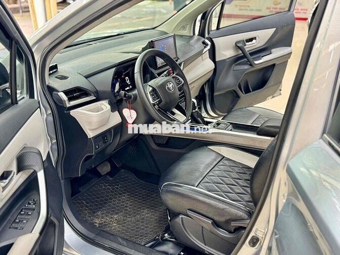 Toyota Veloz Cross 2022 CVT - 56500 km. Xe gia đìn