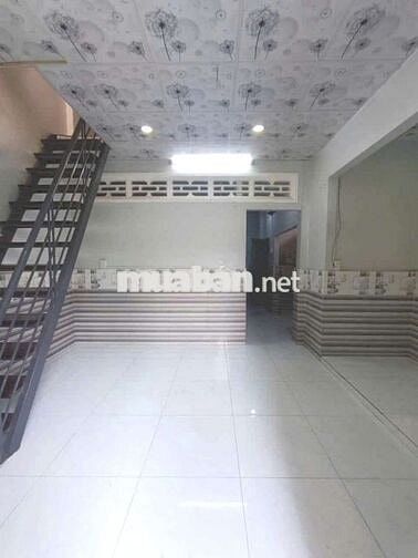 Nhà trung tâm Sóc Trăng, dọn vào ở ngay gần chợ lớn