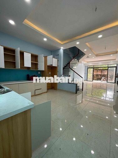 Nhà đẹp cho thuê 3 tầng (6m x 16m) có 4 phòng ngủ khu dân trí cao