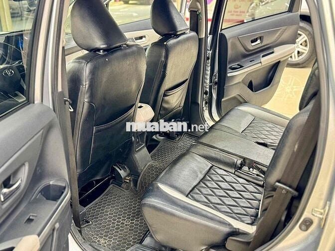 Toyota Veloz Cross 2022 CVT - 56500 km. Xe gia đìn