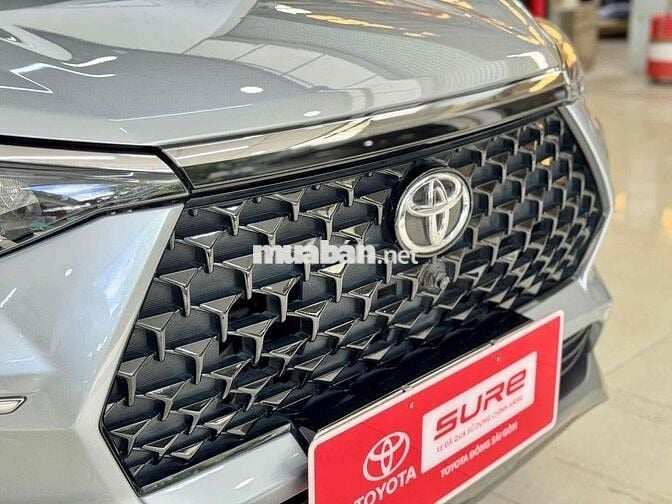 Toyota Veloz Cross 2022 CVT - 56500 km. Xe gia đìn