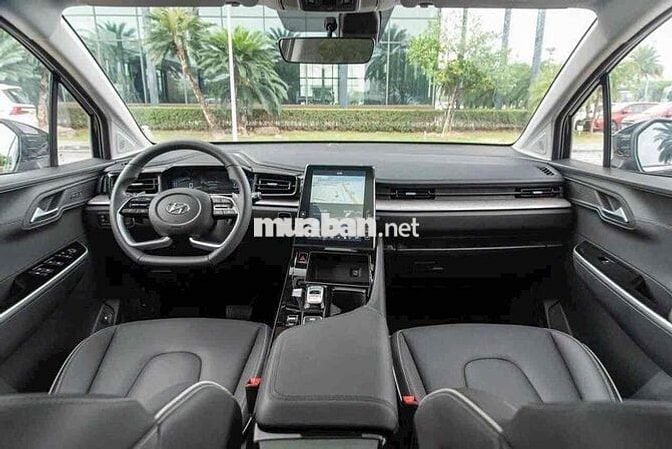 Hyundai Custin 7 chỗ đủ màu, phiên bản giao ngay