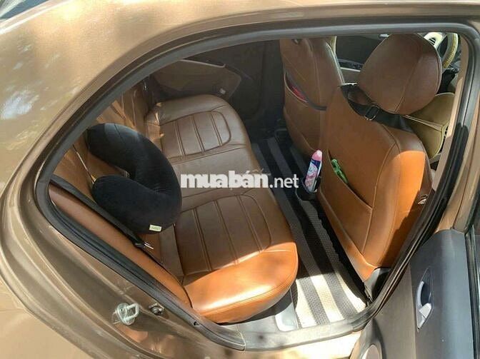 Cần bán Hyundai i10