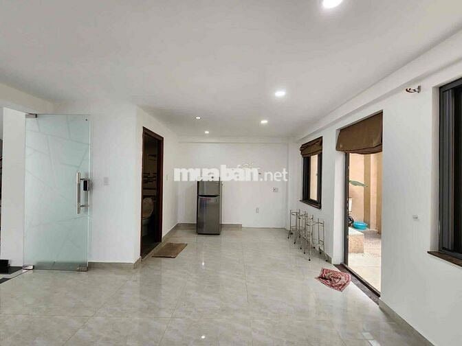 CHO THUÊ MẶT BẰNG KINH DOANH NGAY PHÚ MỸ HƯNG CÓ CHO ĂN UỐNG NHẸ