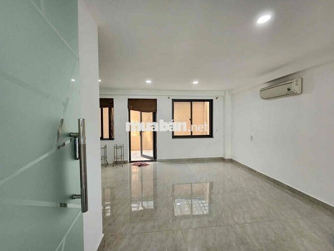 CHO THUÊ MẶT BẰNG KINH DOANH NGAY PHÚ MỸ HƯNG CÓ CHO ĂN UỐNG NHẸ