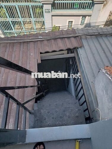 Cho Thuê 1 tầng riêng biệt trong nhà nguyên căn