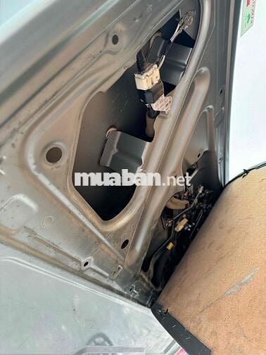 Toyota Hiace 2011 máy xăng 16 chỗ xe cơ quan !