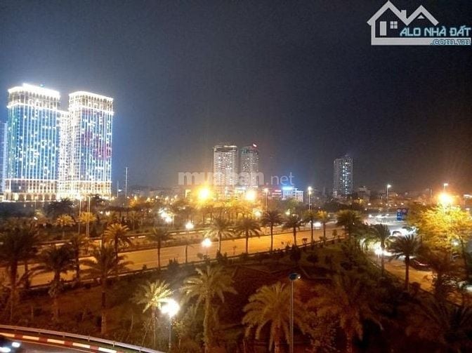 LẠC LONG QUÂN TÂY HỒ - PHÂN LÔ Ô TÔ TRÁNH – 110 M2 - 5 TẦNG – GIÁ 32.8