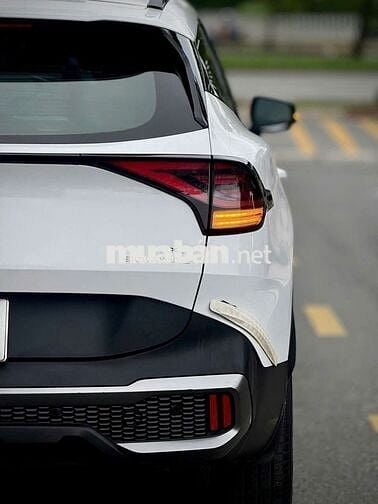 Kia Sportage 2022 Signature 1.6T AWD - 24000 km