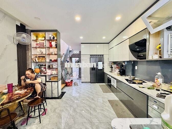 Bán Nhà 2 Tầng HXH Ngay Chợ Đ.Mối Tam Bình DT74m 4.5×17-2Pn Hoàn Công