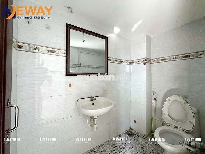 PHÒNG TRỌ CÓ GÁC - GẦN ĐẠI HỌC VĂN HIẾN - SẴN MÁY LẠNH, CỬA SỔ TRỜI